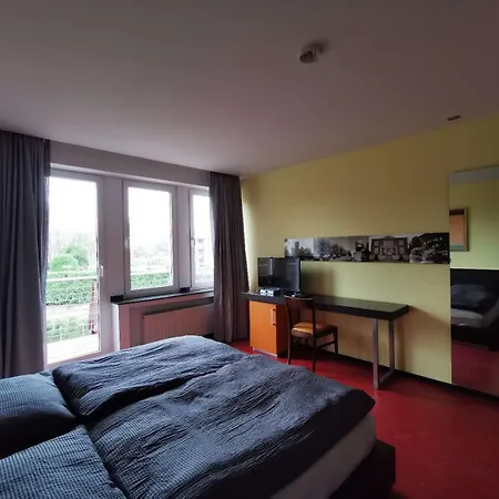 Hotell Hindenburg 3*